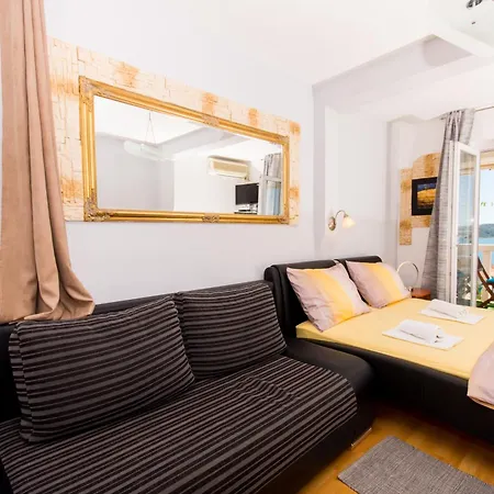 104 Luxsor Trogir