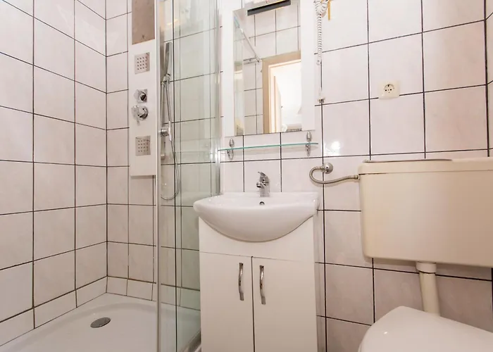 104 Luxsor * Trogir