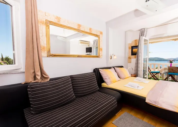 104 Luxsor Trogir